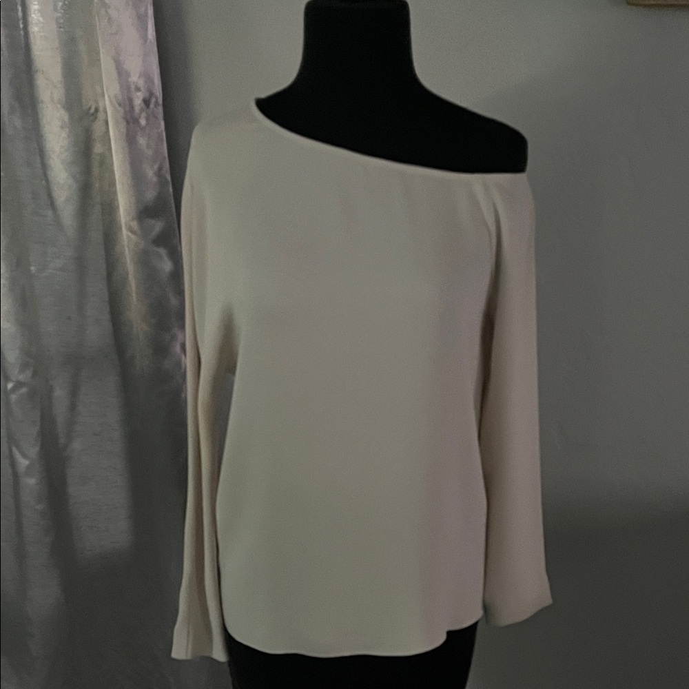 Babaton Cream One-Shoulder Blouse